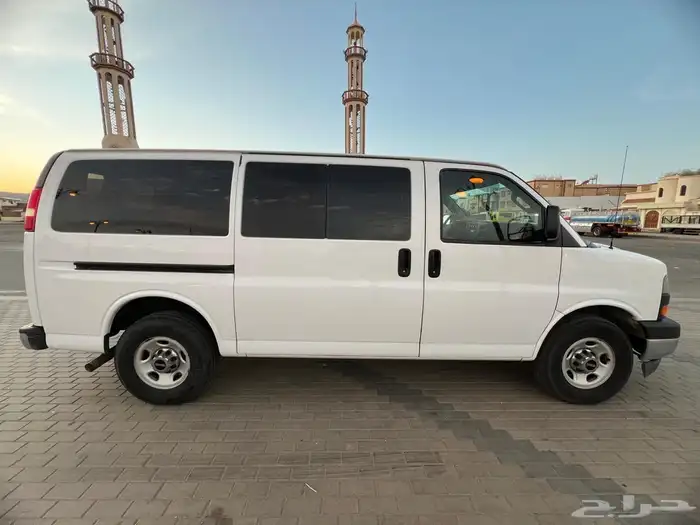 سافانا موديل 2017 ماشي 126 الف فقط مالك واحد شرط للبيع 4