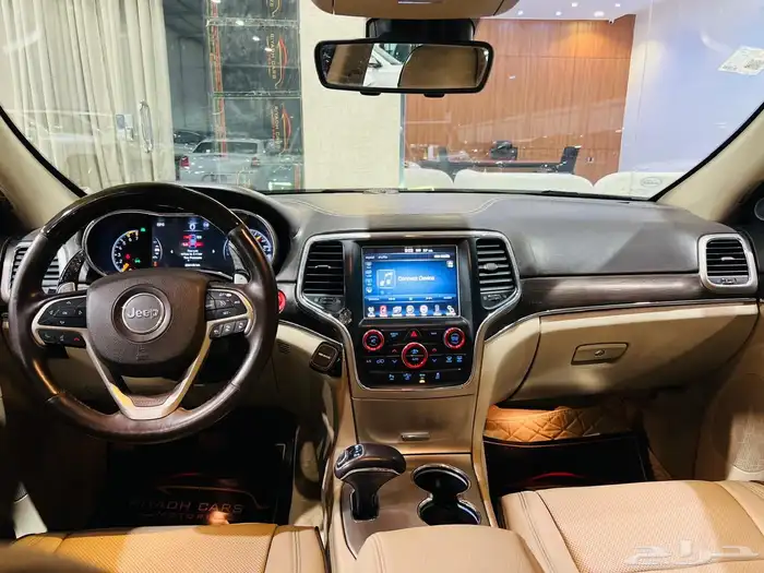 جيب شروكي 2015 اوفرلاند V8 (بحالة ممتازة) 10