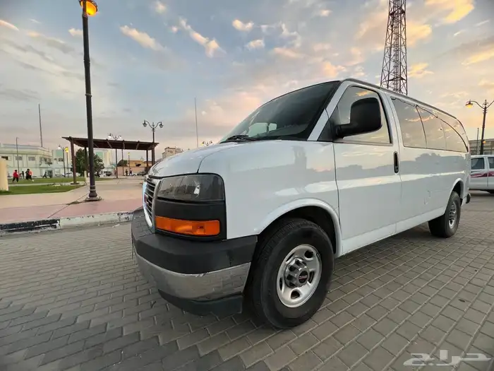 سافانا موديل 2017 ماشي 126 الف فقط مالك واحد شرط للبيع 1