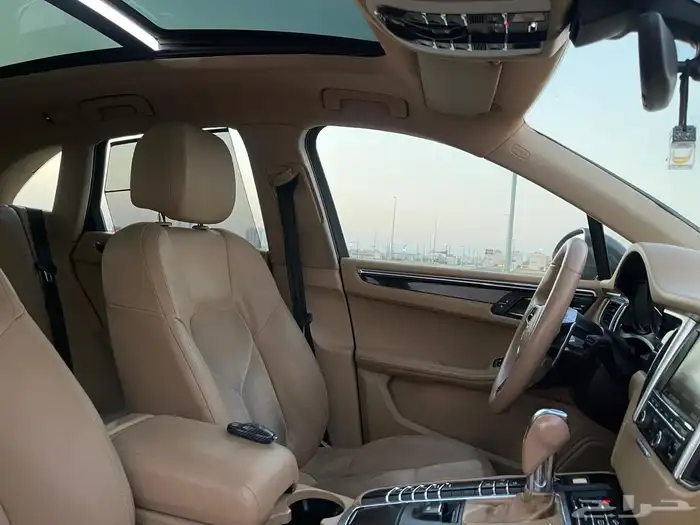 بورش ماكانS 23