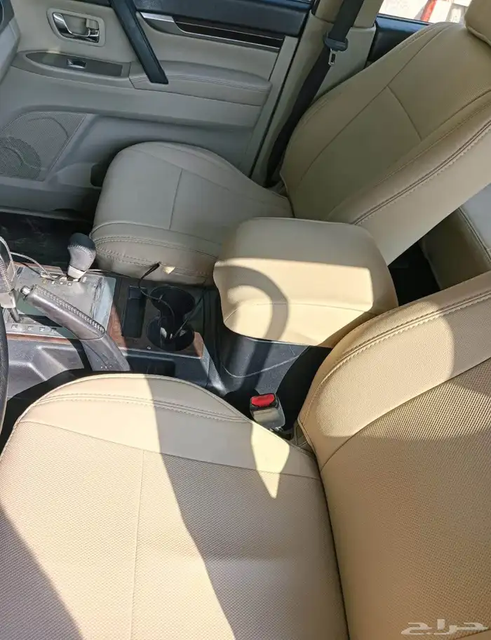 جيب باجيرو 7