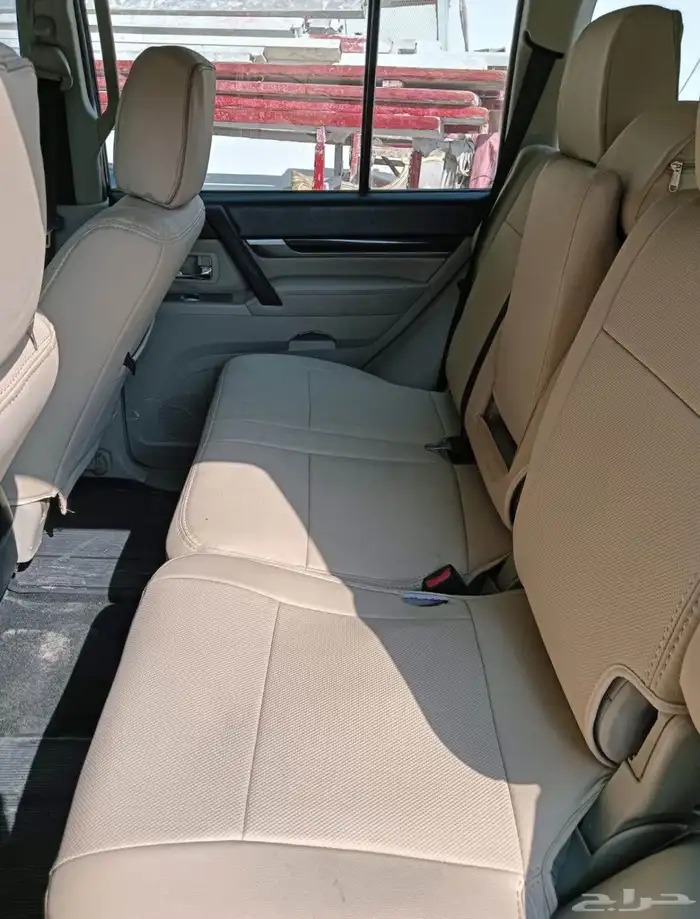 جيب باجيرو 5