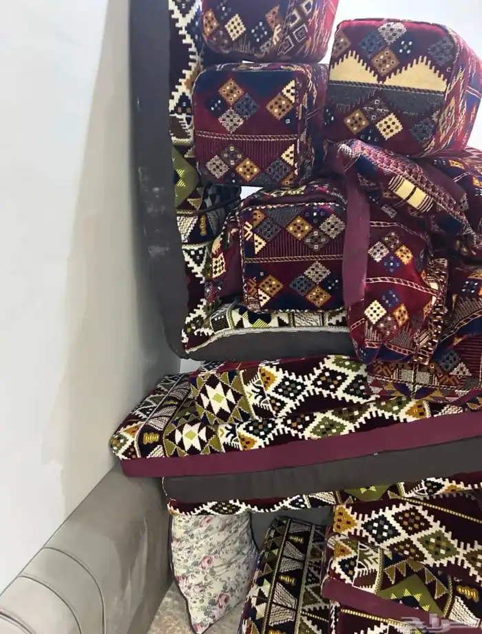 البيع مساند ضهر سفنج تراثيه 1