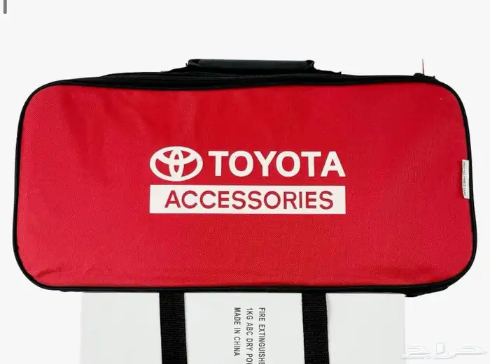 شنطه تويوتا الحمرا عدد 2 نضيفه للبيع حقيبه تويوتا 0