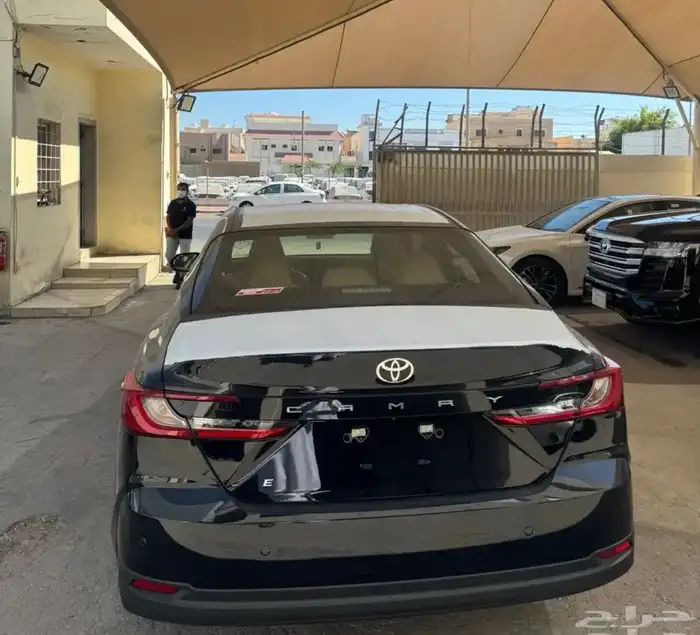 تويوتا كامري 2025 E استاندر سعودي أصفار 5