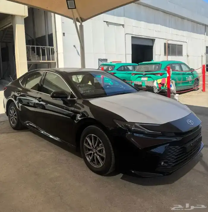 تويوتا كامري 2025 E استاندر سعودي أصفار 1