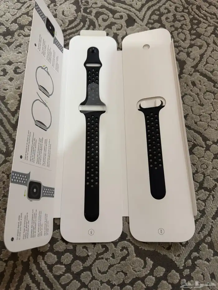 للبيع ساعة ابل 0