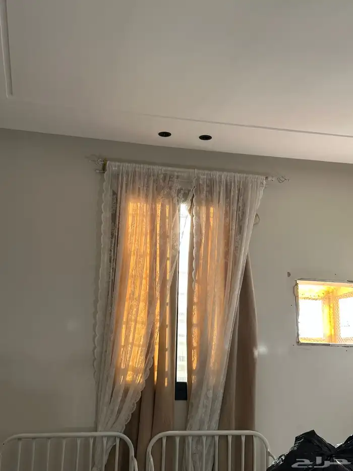 ستارتين وحد مع ديكور وحده ساده 0