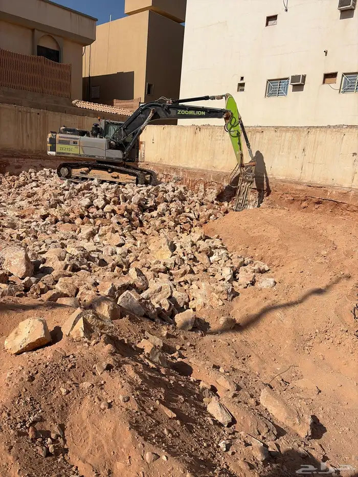 حفر وترحيل الاراضي 0