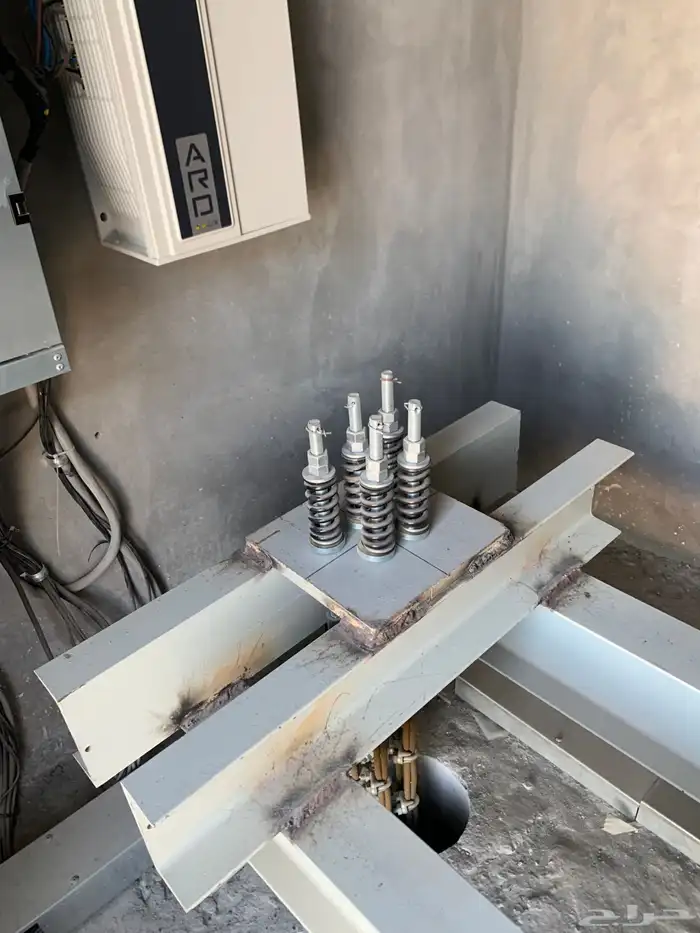 صيانه اعطال برمجه المصاعد والسلالم الكهربائية 2