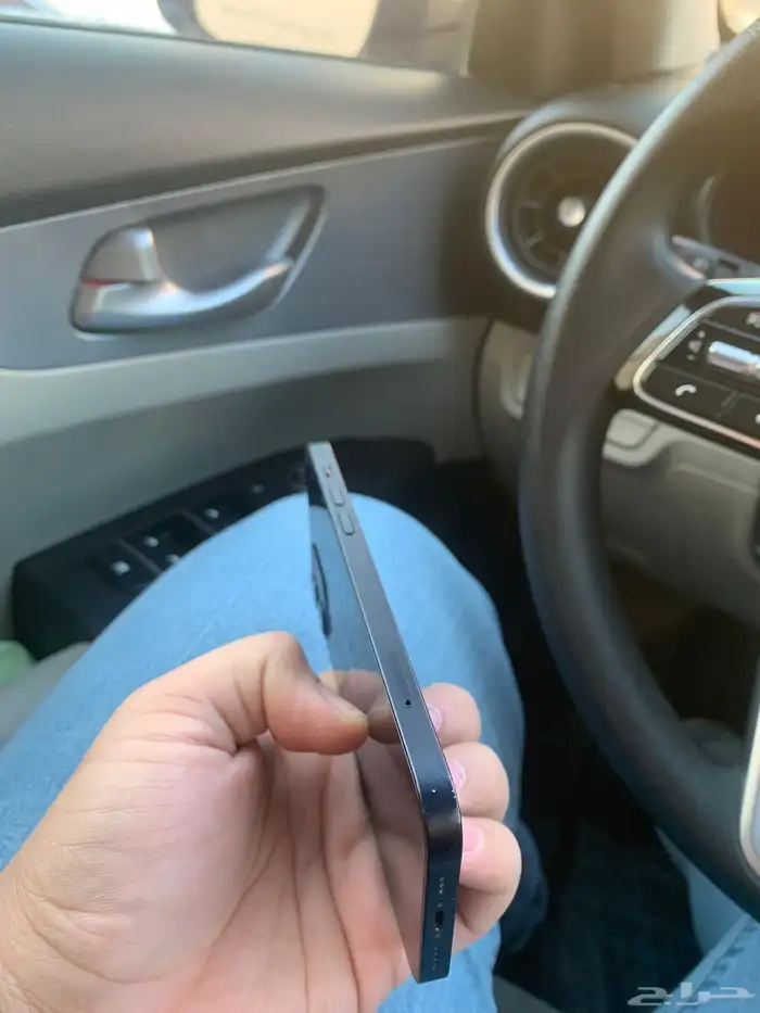 ايفون 12 كحلي 0