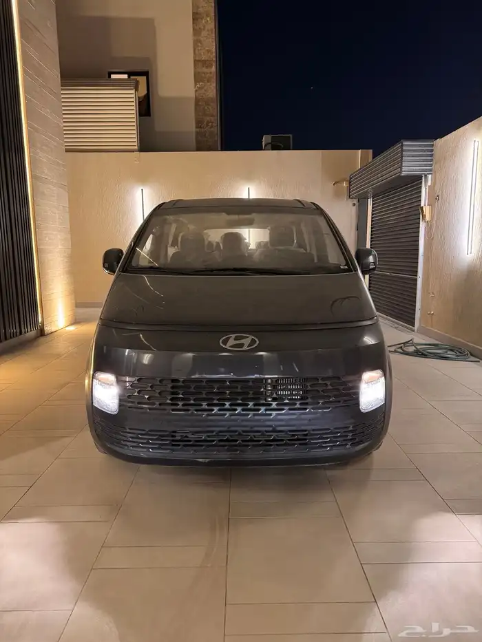 للبيع هونداي ستاريا 2025 6