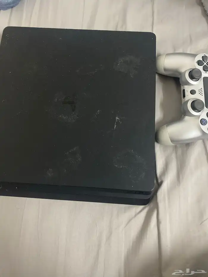 سوني 4 للبيع مع كامل الملحقات (بأستثناء السماعه و الشاشه) 0