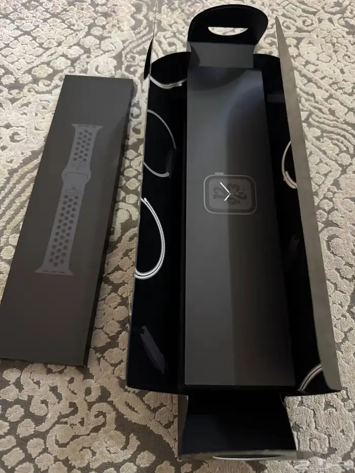 للبيع ساعة ابل 1