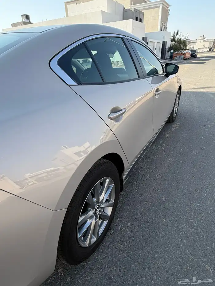 مازدا 3 موديل 2025 - ( استخدام بسيط جدا ) 11