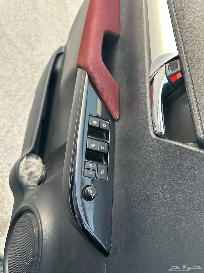 تويوتا هايلوكس 2022 ديزل دبل فل كامل سعودي بصمه 22