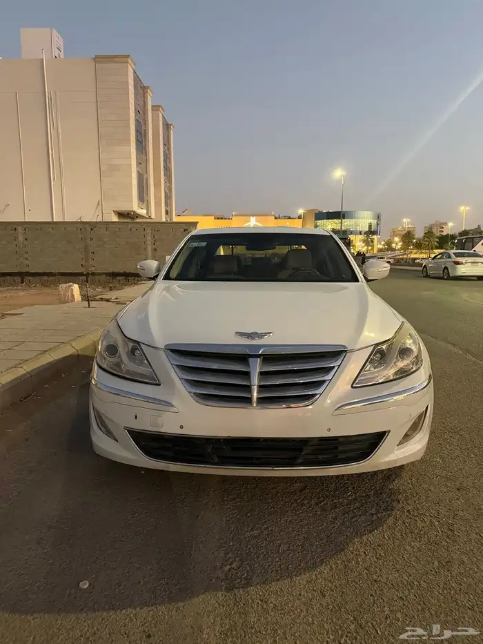 جينسس 2013 للبيع 0