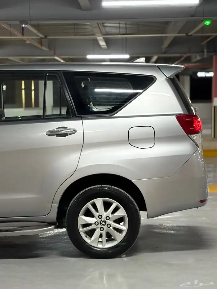 تويوتا انوفا عائليه 2022 اوتوماتيك بقمه النظافه 16