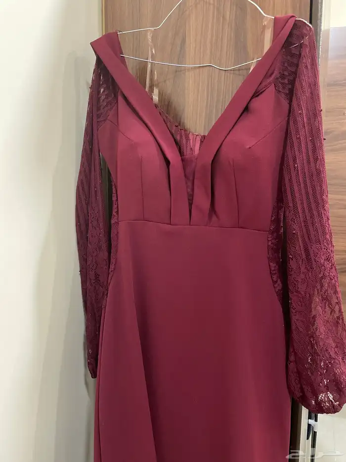 فستان عنابي استخدام مره وحده فقط الحجم سمول s 1