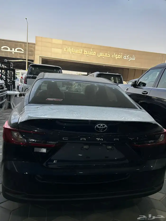 كامري 2025 E استاندر سعودي ابيض اسود تيتانيوم كحلي 21