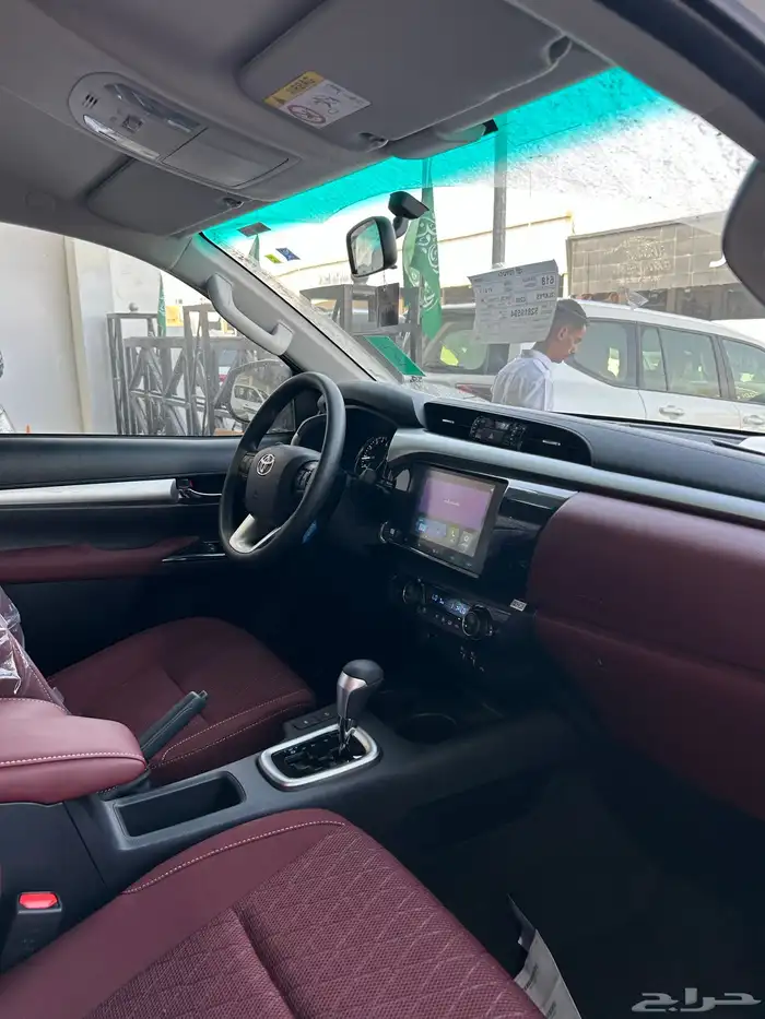 تويوتا هايلوكس 2025 فل كامل سعودي بنزين اوتوماتيك 10