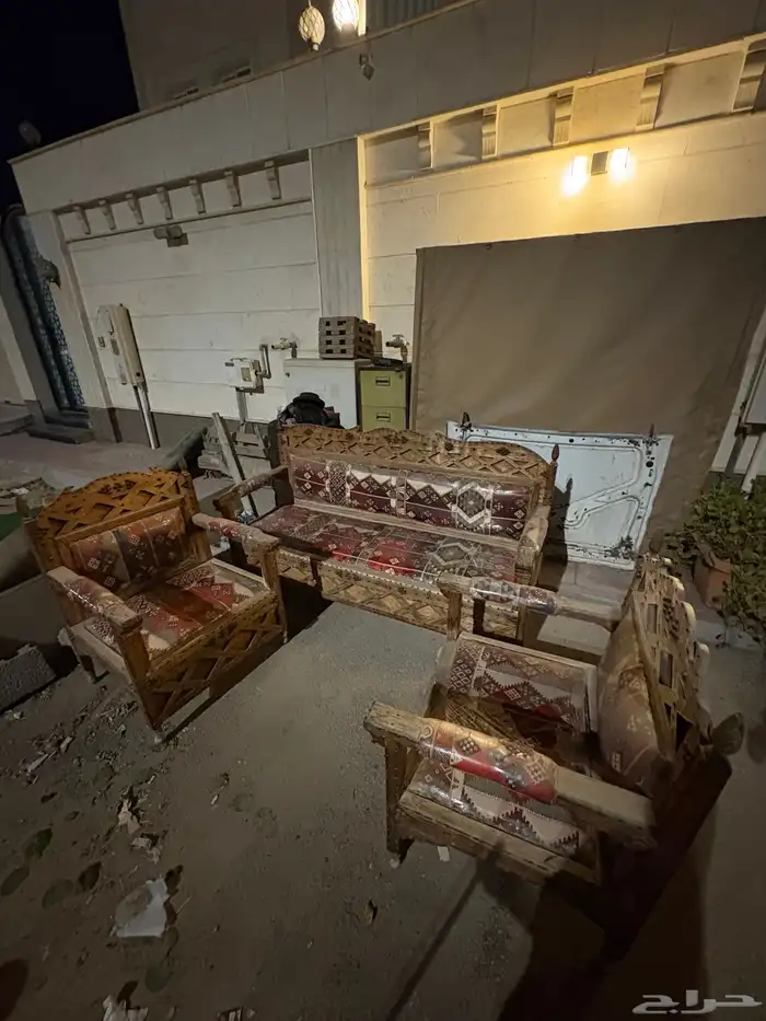 جلسه تراثيه و طاولة طعام 8