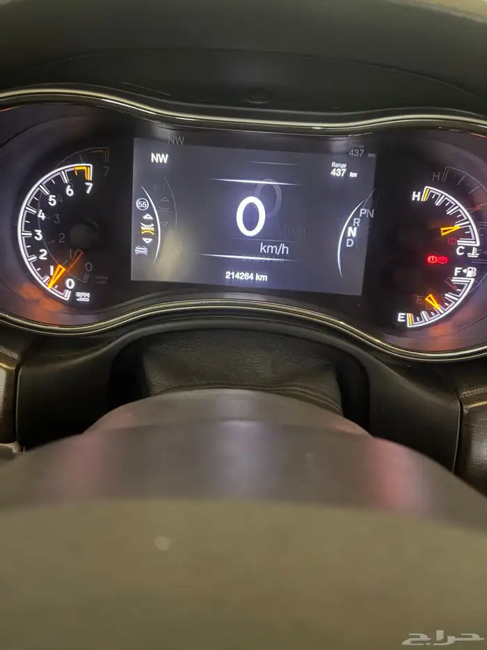 جيب جراند شيروكي لاريدو 2017 للبيع كل شي وكالة 15