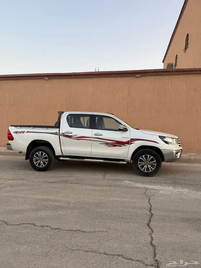 هايلوكس دبل بصمه فل كامل ممشى 220الف 9