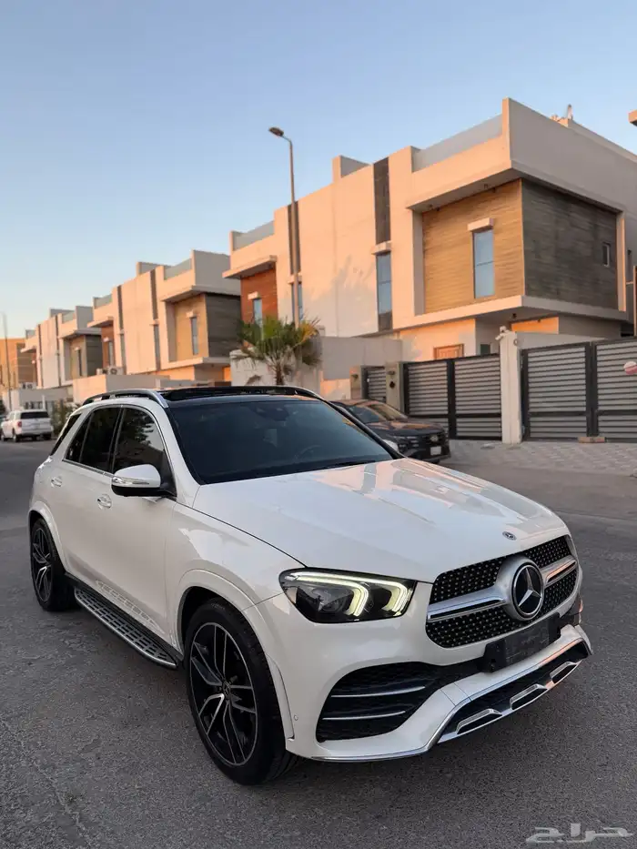 مرسيدس GLE450 موديل 2022 بحاله الجديده 2