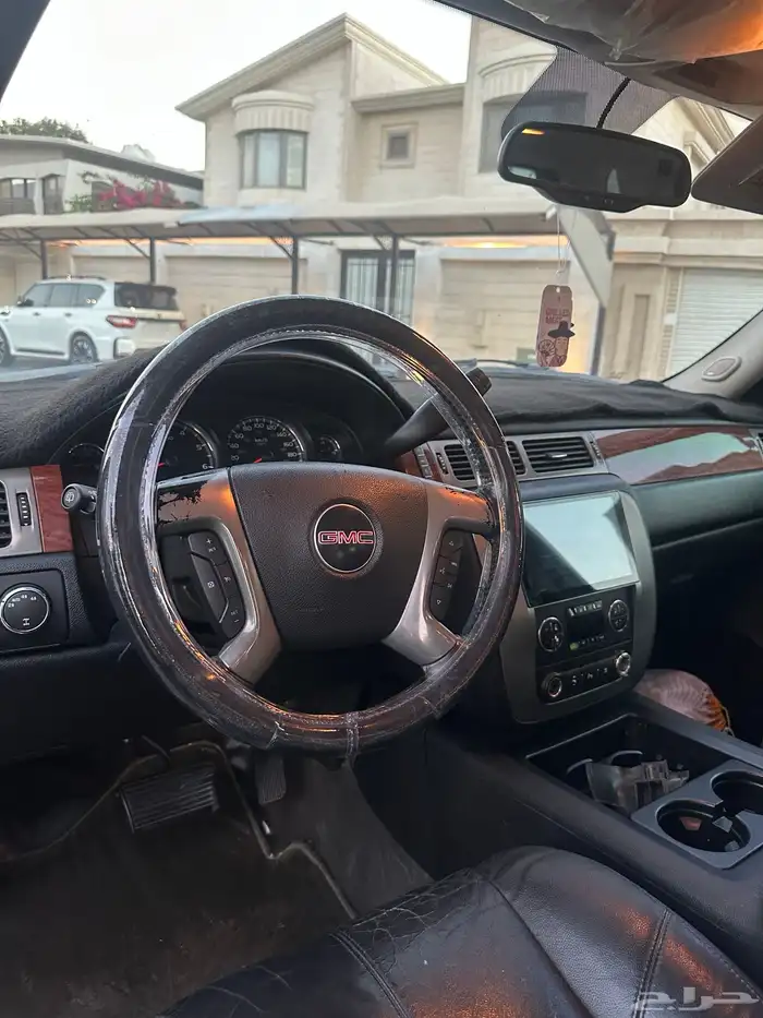 للبيع GMC يوكن 2008 فل كامل SLT نظيف جدا 8