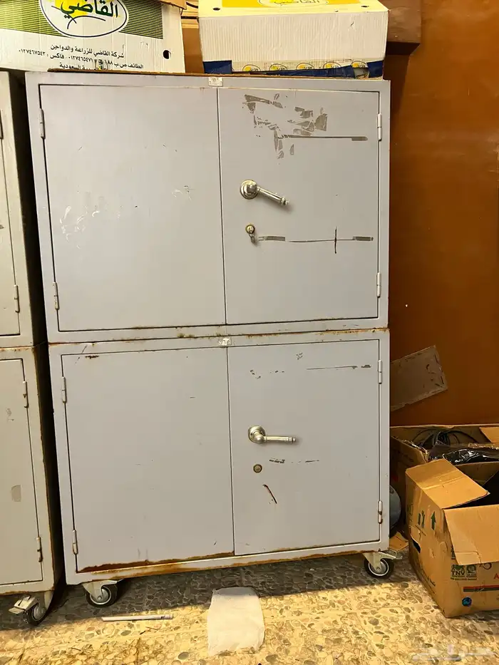 دولايب حديد موزعه ومقسمة 2