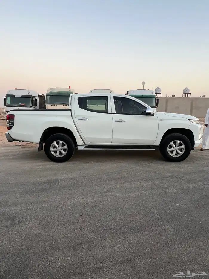 ميتسوبيشي l200 0