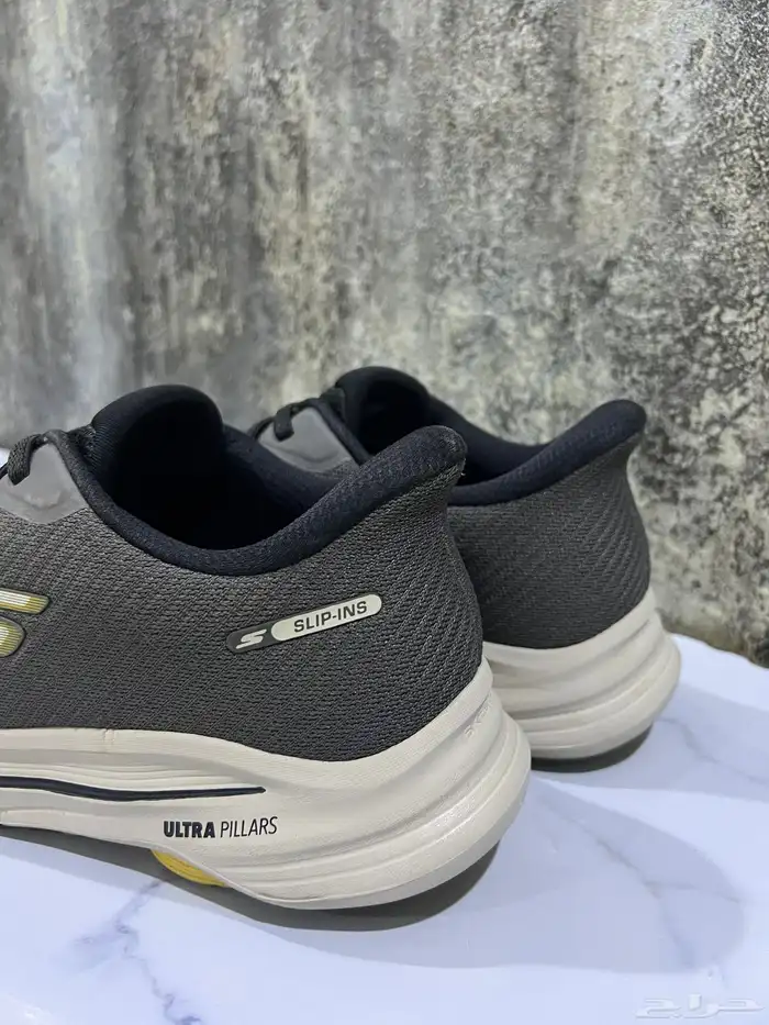 سكتشر جديد للبيع او البدل بمقاس اكبر 2