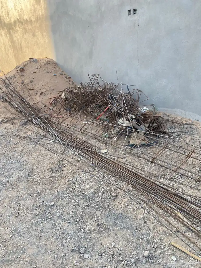 الحديد والبلاستيك للبيع 0