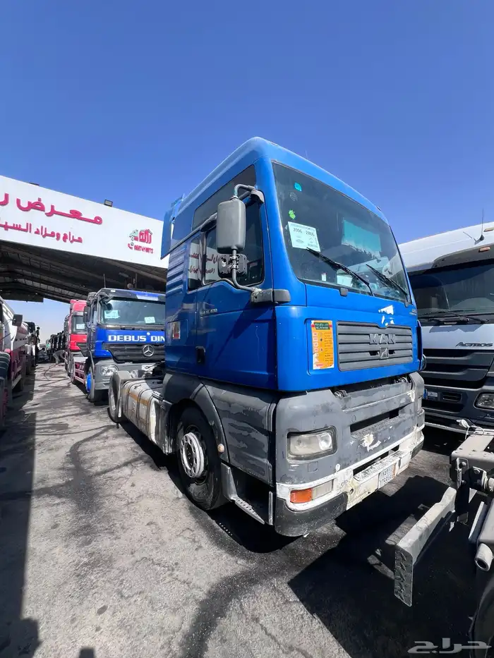 حراج معرض رائد للسيارات والشاحنات والمعدات كل يوم جمعه 29