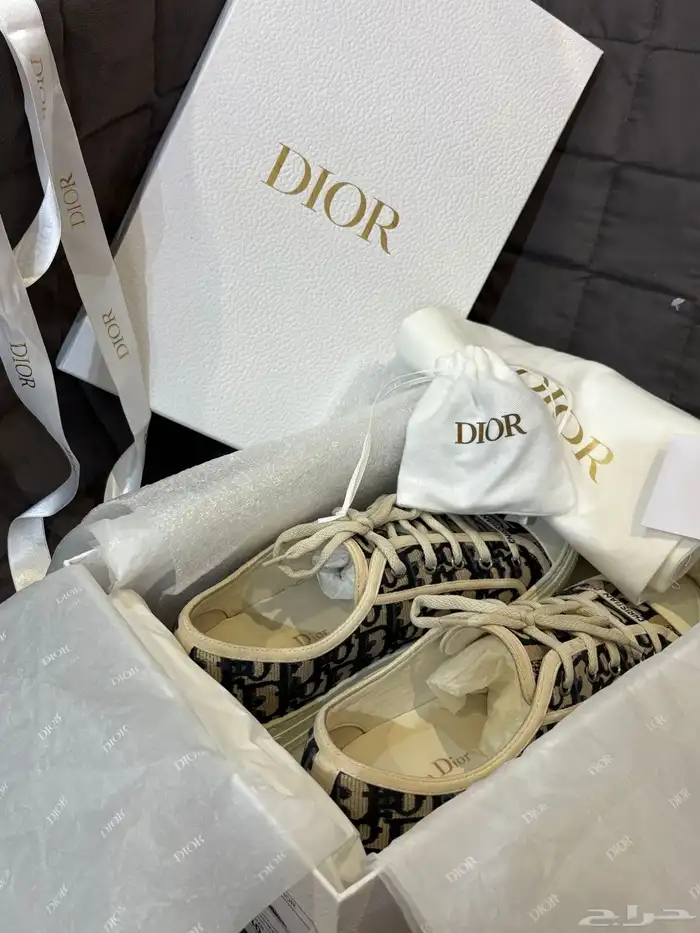 شوز ديور اصلي شريته اوربا مقاس 40 5 0