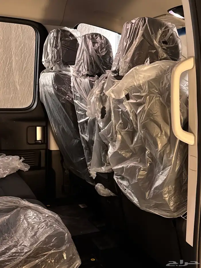 للبيع هونداي ستاريا 2025 10