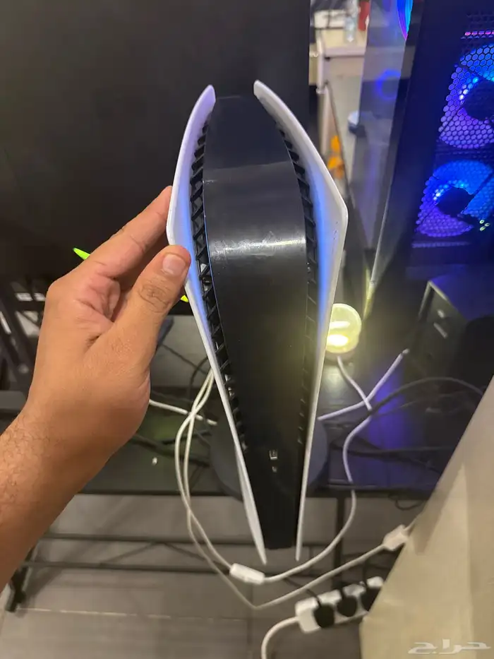 بلاستيشن 5 للبيع 1