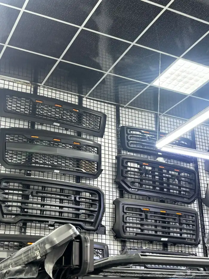 متوفر جميع القطع الي تخص الجمس 10