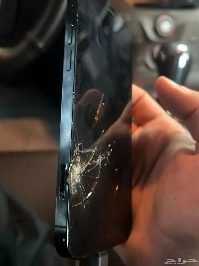 ايفون 12 برو 1