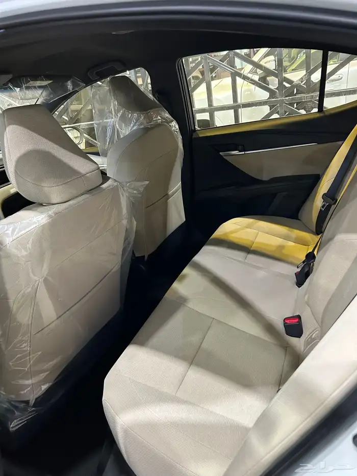 كامري 2025 E استاندر سعودي ابيض اسود تيتانيوم كحلي 38