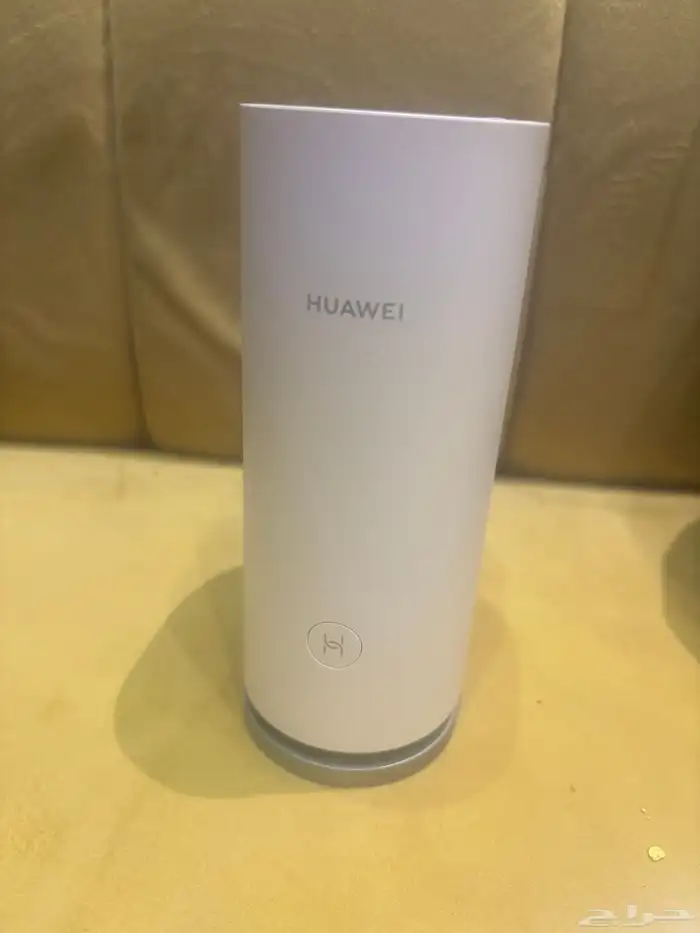 مقوي شبكة من شركة Huawei 8