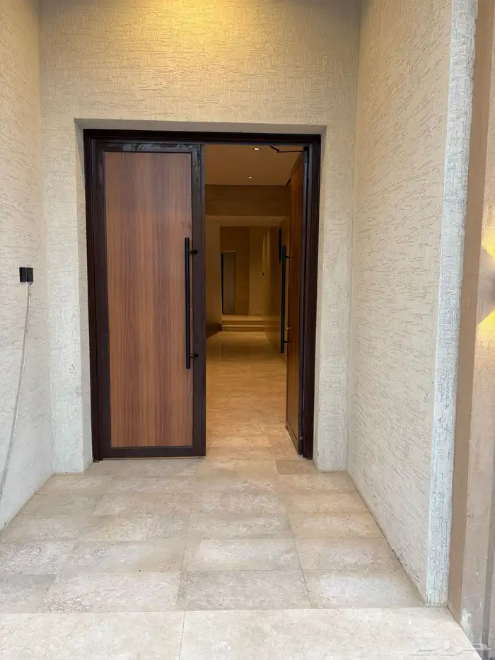 شقق للبيع في الخبر العزيزيه حي الشراع 1