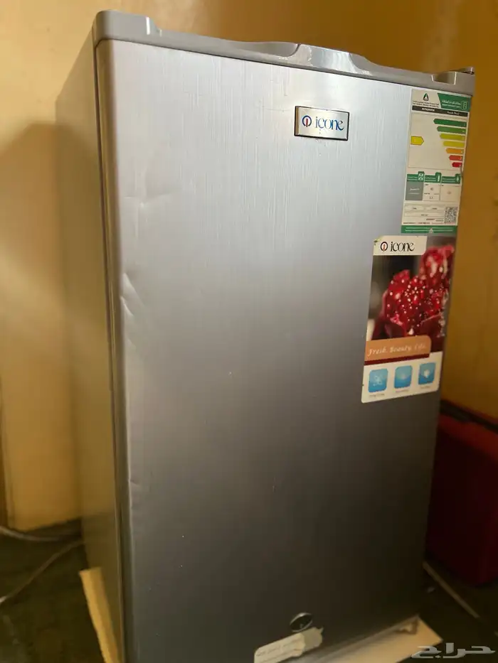 ثلاجتين صغير لونهم رمادي وحده جديده ب250 والثانيه 150 6