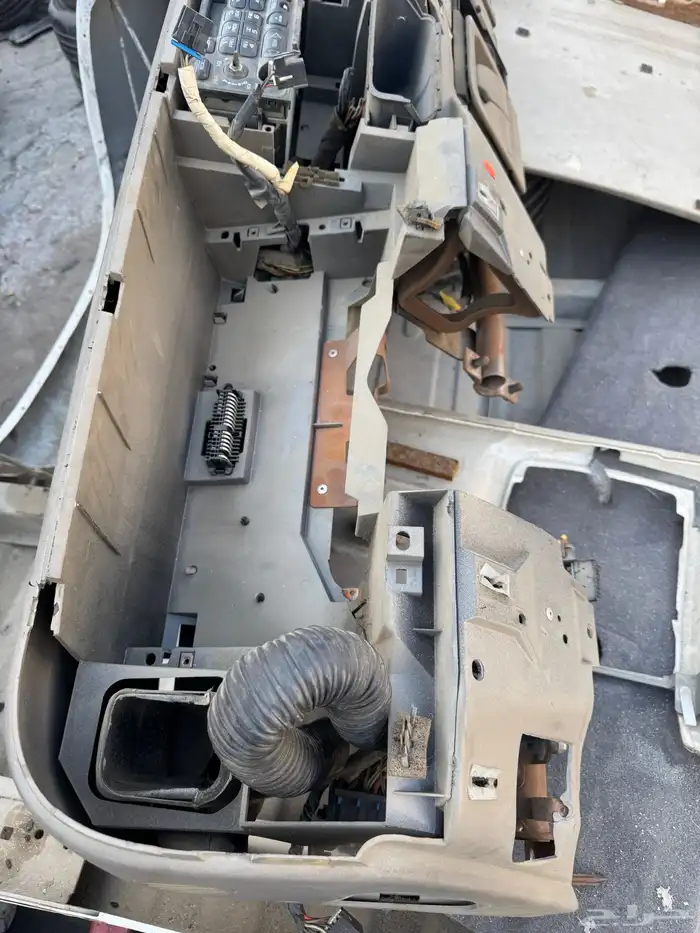 للبيع قشرة طبلون جمس 95-96 اكواب جهة الراكب 7