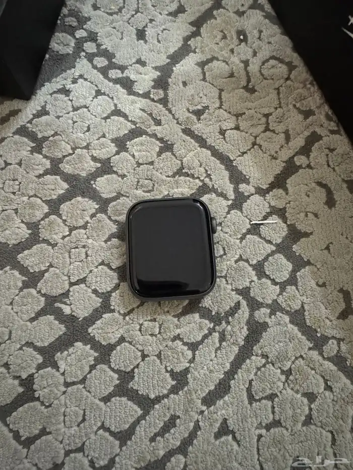 للبيع ساعة ابل 6