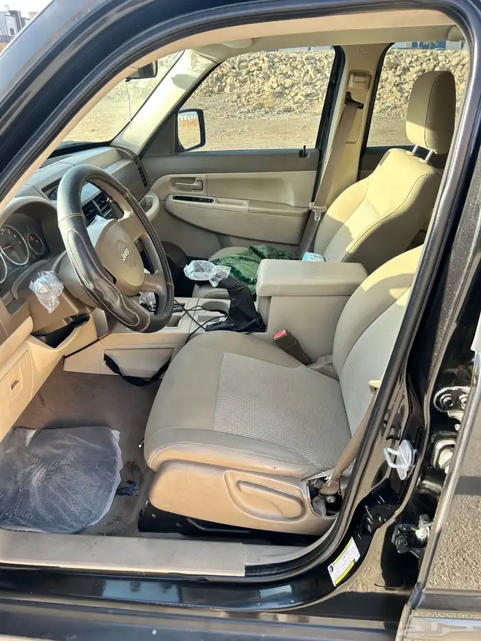 جيب شروكي لبيرتي2008 3