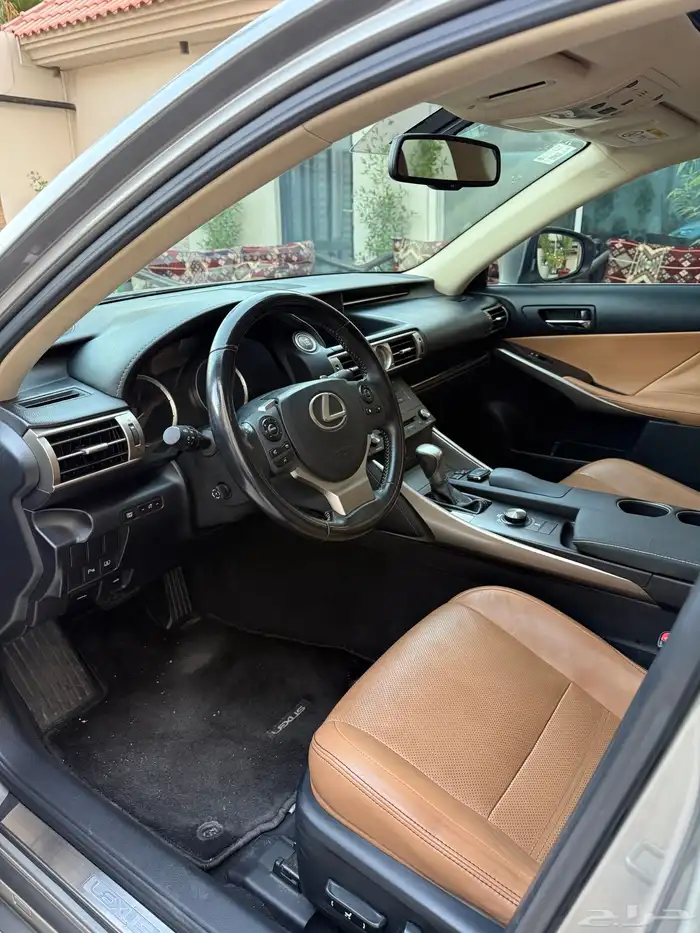لكزس is350 2015 10