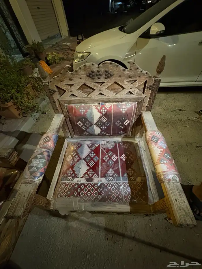 جلسه تراثيه و طاولة طعام 6