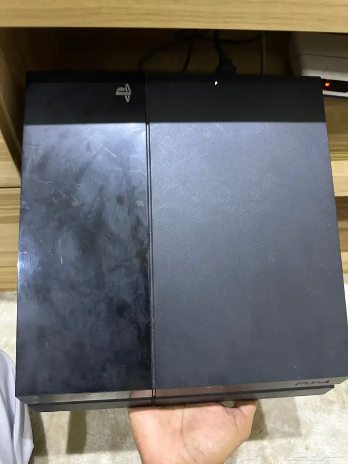 بلاستيشن 4 8